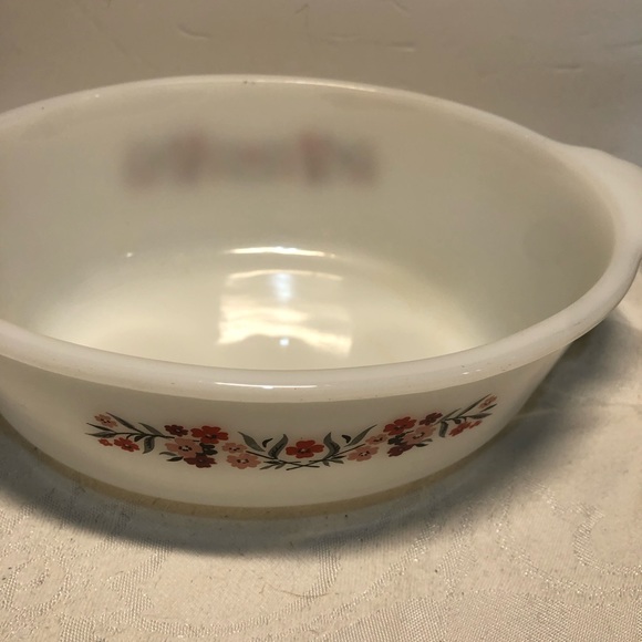 Vintage Fire King . Anchor Hocking 1.5 qt #467 Primrose  Baking Dish no lid - Picture 6 of 10